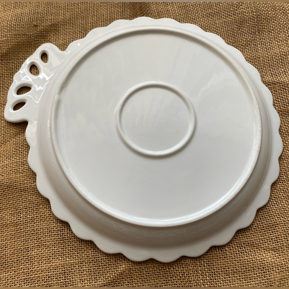 Crown Ceramic Plate - Picture 14 of 15